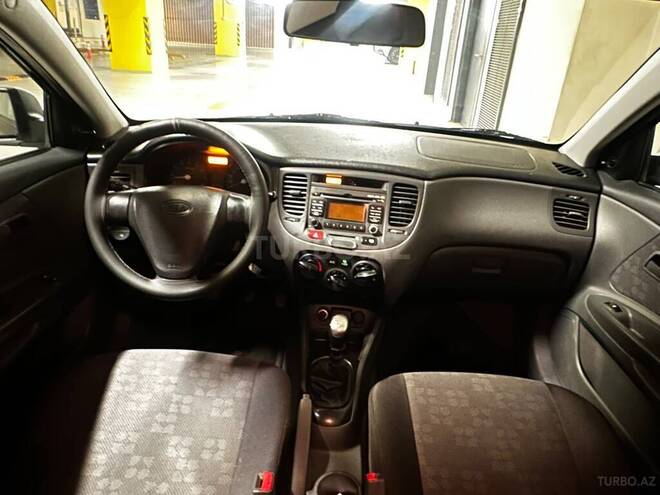 Kia Rio 2008, 240,000 km - 1.4 л - Gəncə