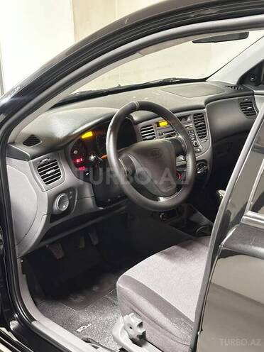 Kia Rio 2008, 240,000 km - 1.4 л - Gəncə