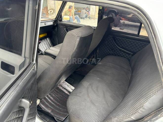 LADA (VAZ) 2107 2001, 79,700 km - 1.6 л - Yevlax