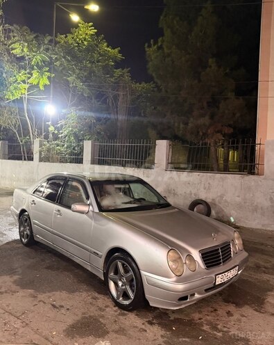 Mercedes E 200 2000, 250,000 km - 2.0 l - Bakı