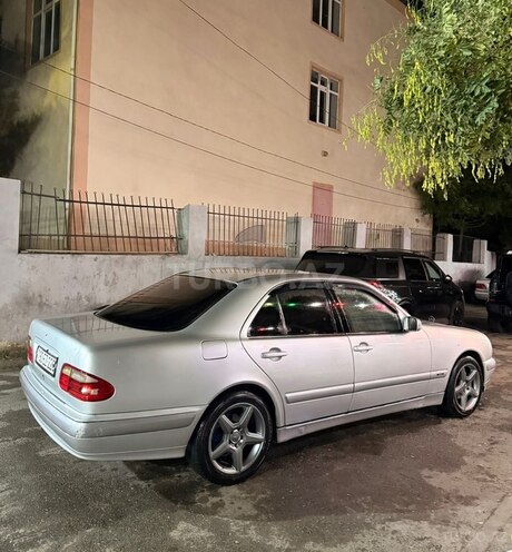 Mercedes E 200 2000, 250,000 km - 2.0 l - Bakı