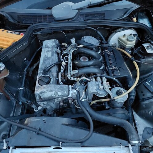 Mercedes 190 1991, 427,555 km - 2.0 л - Bakı