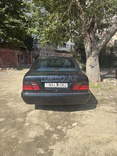 Mercedes E 200 1998, 580,000 km - 2.0 l - Masallı