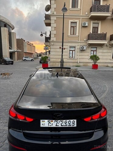 Hyundai Elantra 2018, 172,000 km - 2.0 l - Bakı