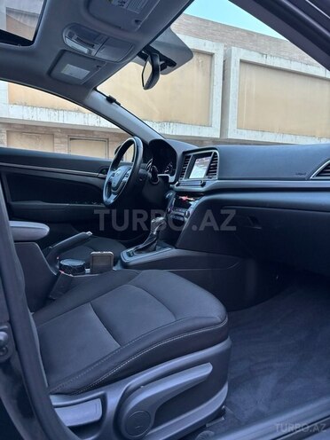 Hyundai Elantra 2018, 172,000 km - 2.0 l - Bakı