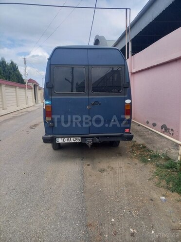 Mercedes 208 D 1994, 398,000 km - 2.3 l - Goranboy