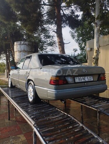 Mercedes  1991, 550,000 km - 2.0 l - Ağstafa