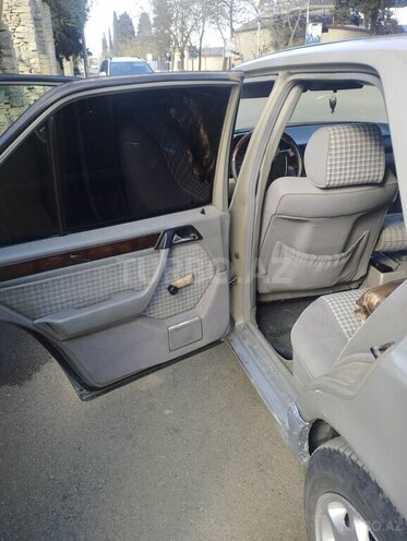 Mercedes  1991, 550,000 km - 2.0 l - Ağstafa