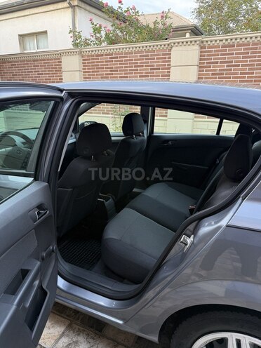 Opel Astra 2005, 125,000 km - 1.4 l - Bakı