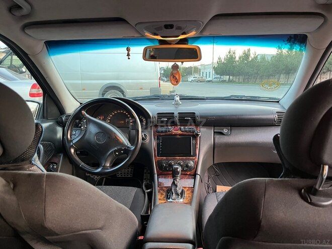Mercedes C 240 2000, 380,000 km - 2.6 l - Quba