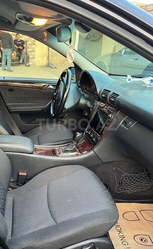 Mercedes C 240 2000, 380,000 km - 2.6 l - Quba