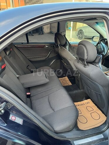Mercedes C 240 2000, 380,000 km - 2.6 l - Quba