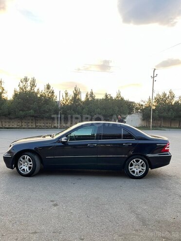 Mercedes C 240 2000, 380,000 km - 2.6 l - Quba