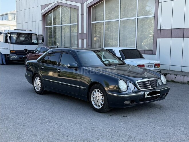 Mercedes E 220 2000, 229,400 km - 2.2 l - Xudat