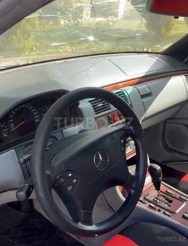 Mercedes E 220 2000, 100,000 km - 2.2 l - Gəncə