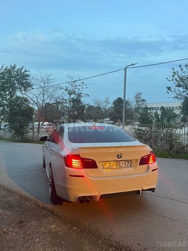 BMW 528 2015, 260,000 km - 2.0 л - Bakı