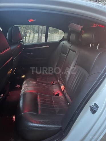 BMW 528 2015, 260,000 km - 2.0 л - Bakı