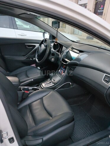 Hyundai Elantra 2013, 172,325 km - 1.8 l - Bakı