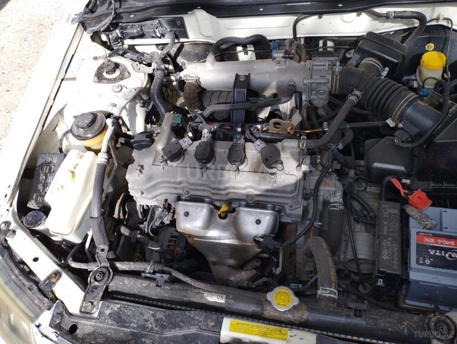 Nissan Sunny 2010, 170,000 km - 1.6 л - Bakı