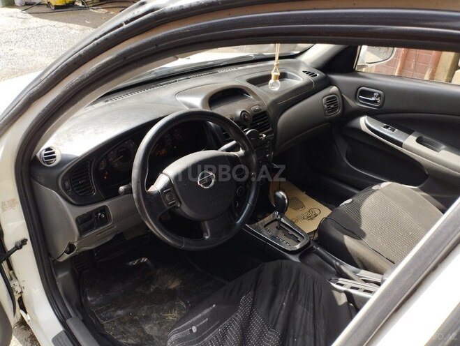 Nissan Sunny 2010, 170,000 km - 1.6 л - Bakı