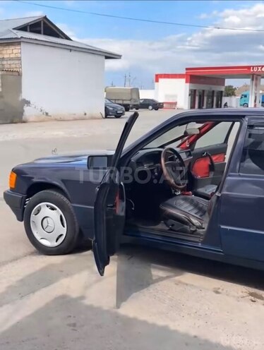 Mercedes 190 1992, 30,000 km - 2.2 l - İmişli