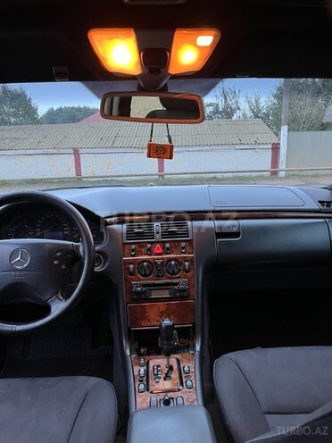 Mercedes E 220 2000, 450,000 km - 2.2 l - Lənkəran