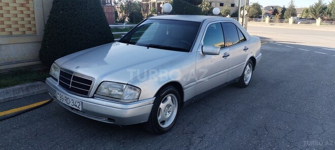 Mercedes C 180 1996, 210,000 km - 1.8 л - Quba