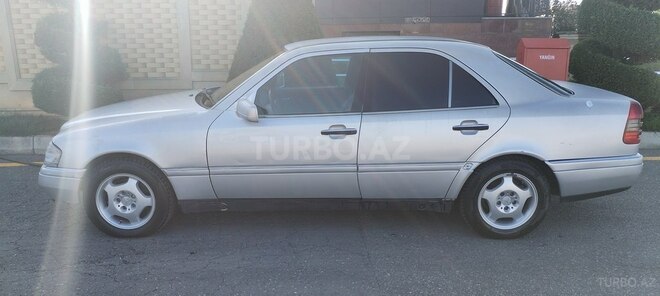 Mercedes C 180 1996, 210,000 km - 1.8 л - Quba