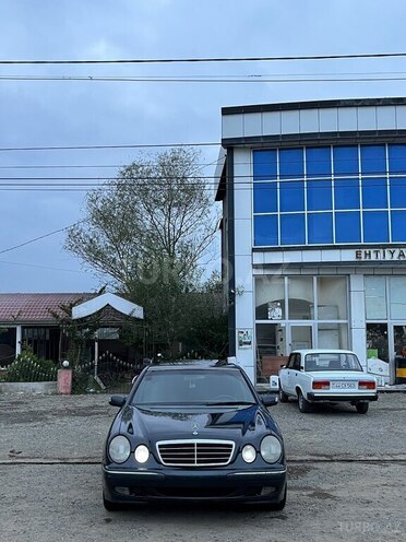 Mercedes E 220 2000, 450,248 km - 2.2 l - Lənkəran