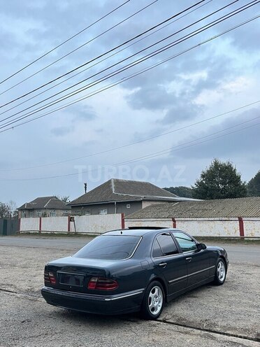 Mercedes E 220 2000, 450,248 km - 2.2 l - Lənkəran