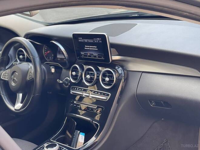 Mercedes C 220 d 2017, 180,000 km - 2.1 l - Bakı