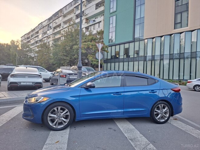 Hyundai Elantra 2016, 135,000 km - 2.0 l - Bakı