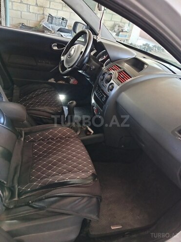 Renault Megane 2005, 280,000 km - 1.4 l - Yevlax