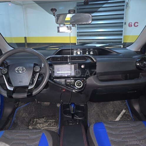 Toyota Aqua 2018, 130,000 km - 1.5 l - Bakı