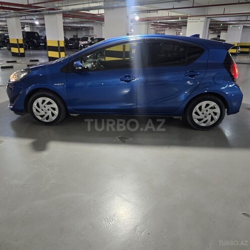Toyota Aqua 2018, 130,000 km - 1.5 l - Bakı