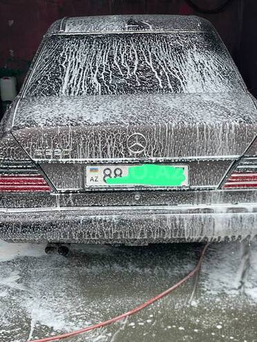 Mercedes 220 E 1993, 235,644 km - 2.2 l - Bakı