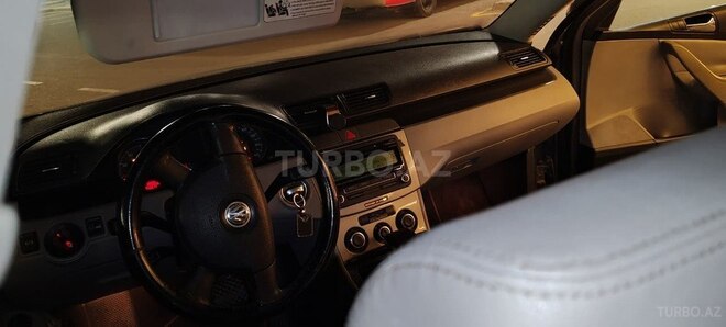 Volkswagen Passat 2005, 255,000 km - 2.0 л - Bakı