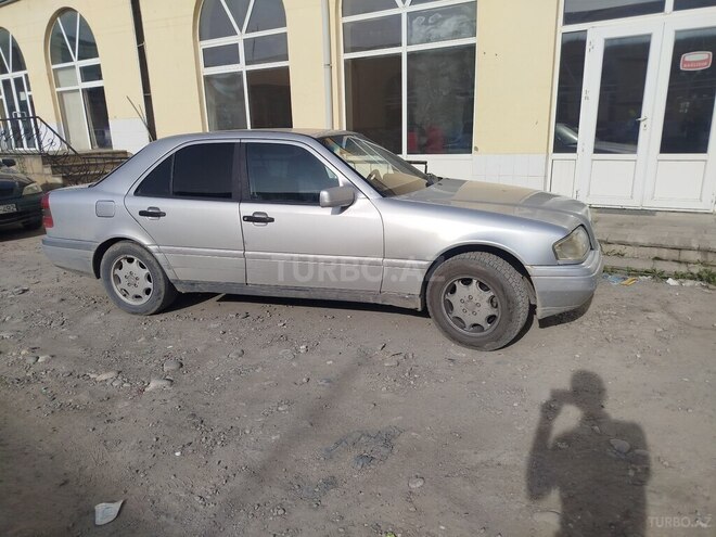 Mercedes C 180 1994, 426,358 km - 1.8 l - Qusar