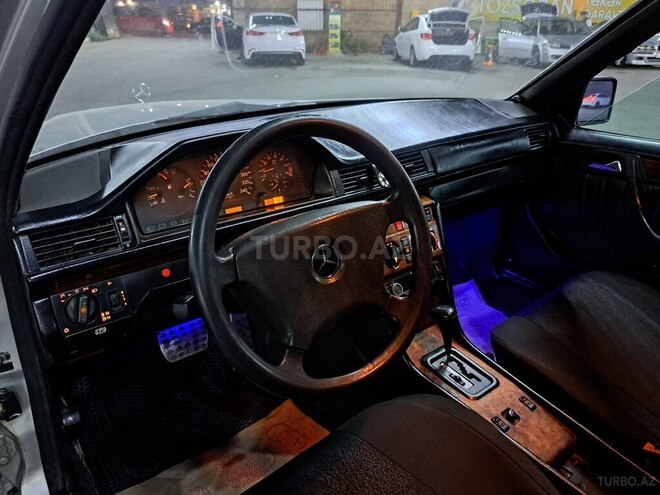 Mercedes 220 E 1994, 562,800 km - 2.2 l - Bakı