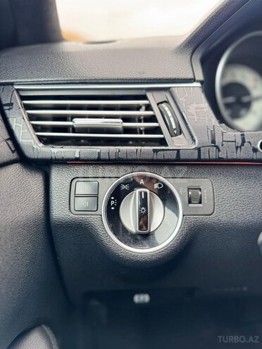 Mercedes E 250 2010, 325,000 km - 2.1 л - Bakı