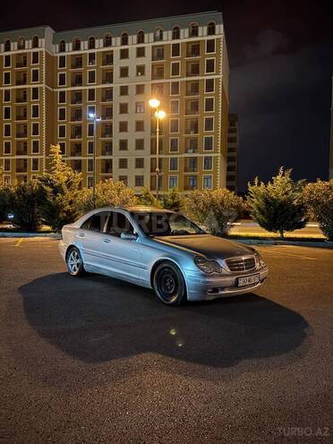 Mercedes C 200 2001, 450,000 km - 2.2 л - Sumqayıt