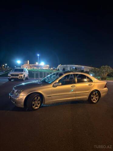 Mercedes C 200 2001, 450,000 km - 2.2 л - Sumqayıt