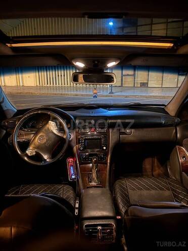 Mercedes C 200 2001, 450,000 km - 2.2 л - Sumqayıt