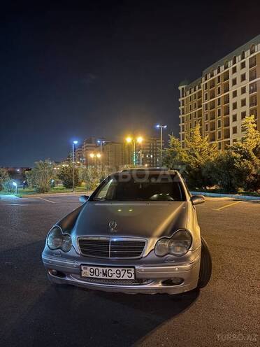 Mercedes C 200 2001, 450,000 km - 2.2 л - Sumqayıt