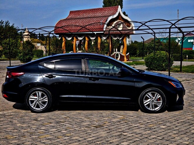 Hyundai Elantra 2018, 100,000 km - 2.0 l - Xaçmaz