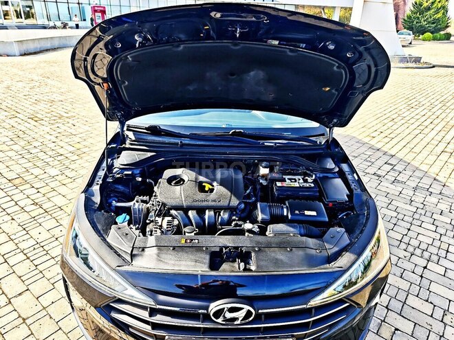 Hyundai Elantra 2018, 100,000 km - 2.0 l - Xaçmaz