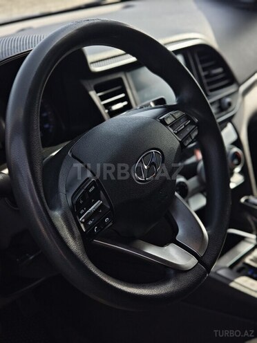 Hyundai Elantra 2018, 100,000 km - 2.0 l - Xaçmaz