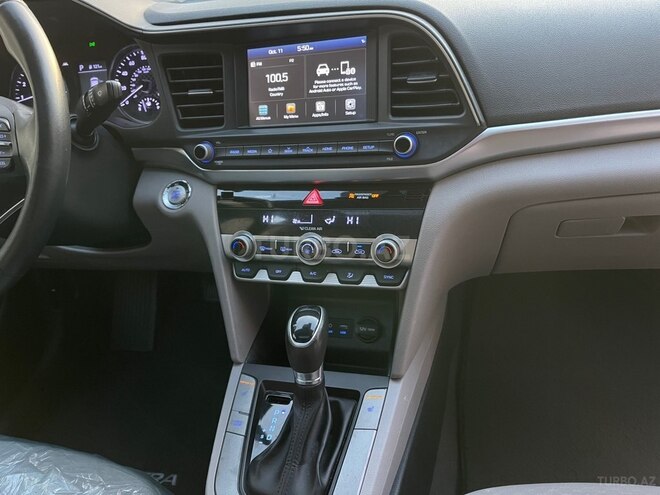 Hyundai Elantra 2018, 123,000 km - 2.0 l - Bakı