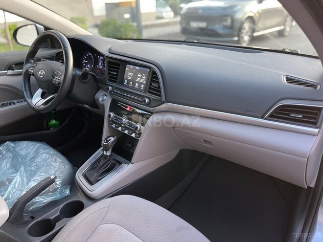 Hyundai Elantra 2018, 123,000 km - 2.0 l - Bakı