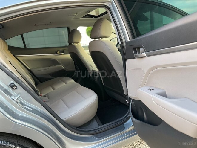 Hyundai Elantra 2018, 123,000 km - 2.0 l - Bakı